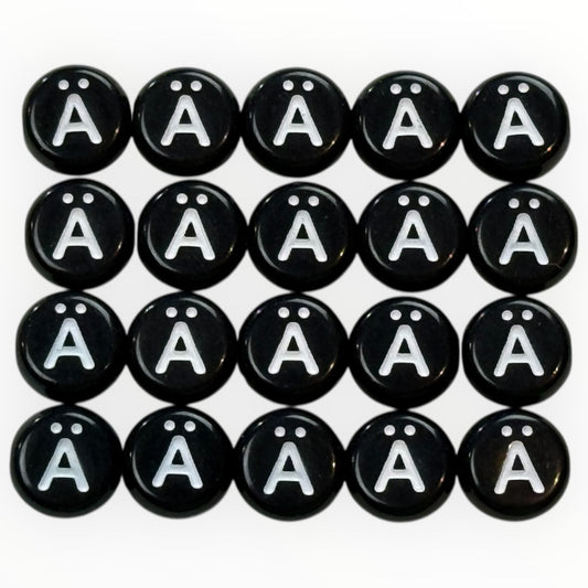 Svarta Bokstavspärlor med Vit Ä - För Unika och Personliga Skapelser!